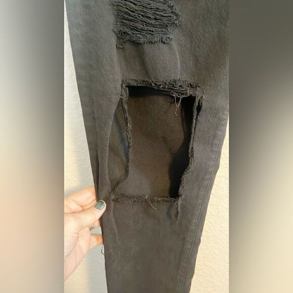 7 For All Mankind jeans Black Josephina Boyfriend Destroyed busted knee Jean 28 - Picture 9 of 9